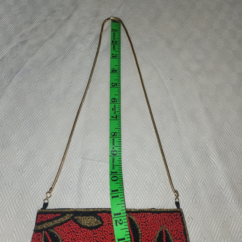 Elegant Red Beaded Handbag with Floral Design - Picture 7 of 9